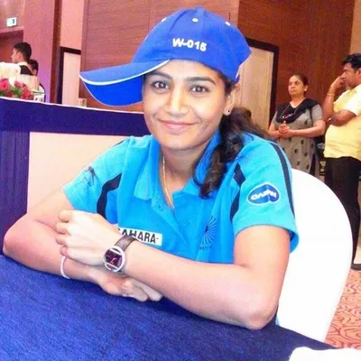 Poonam Malik mini 15 profile