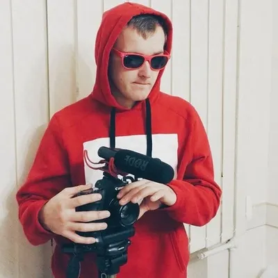 Ваня Поплужный profile