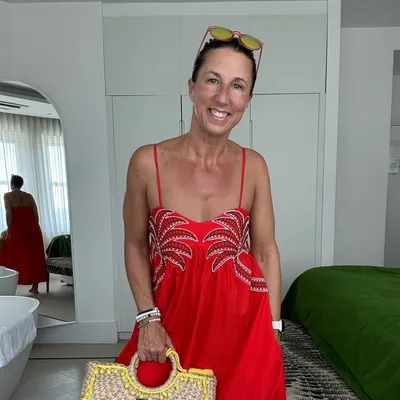 Charlotte - Travel • Business • Family profile