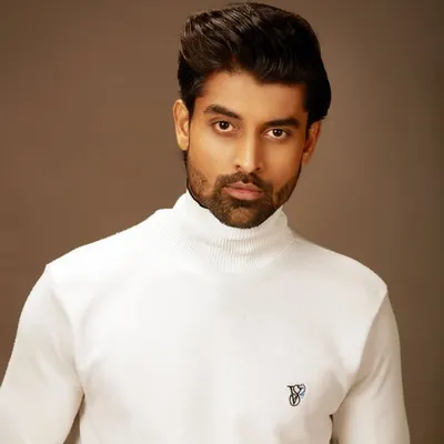 Praatik Mahendra profile