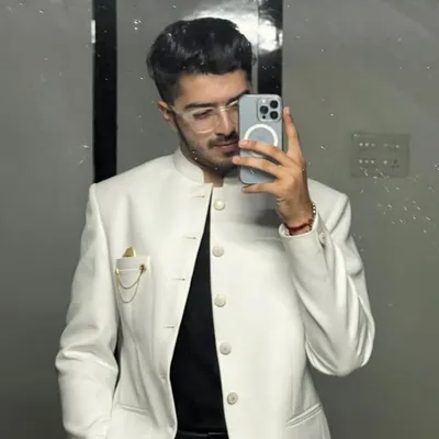 PRADHUMAN GEHLOT🍂 profile
