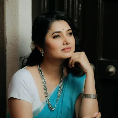 Prajakta Mali Fan profile