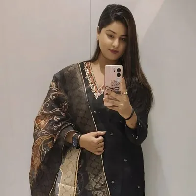 Riya Pramanik profile
