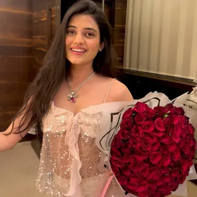 Pranavi Sadh | Fashion Travel Lifestyle profile