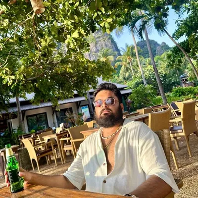 Prateek Bhatia profile