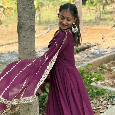 prathiksha v๐ profile