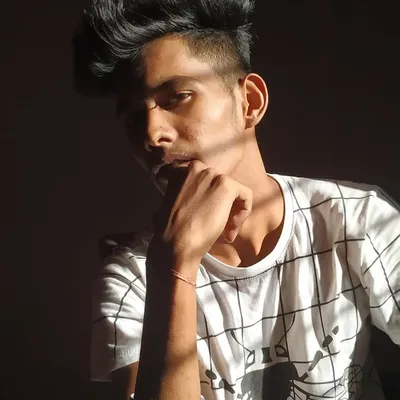 Pratik Halunde♠️ profile