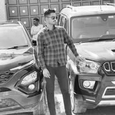 Praveen Singh Khichi profile