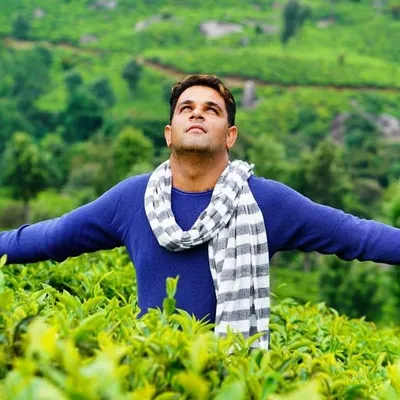 Praveen Sirvi profile