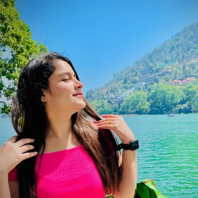 Akshita Pathak profile