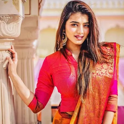 Riya gupta profile