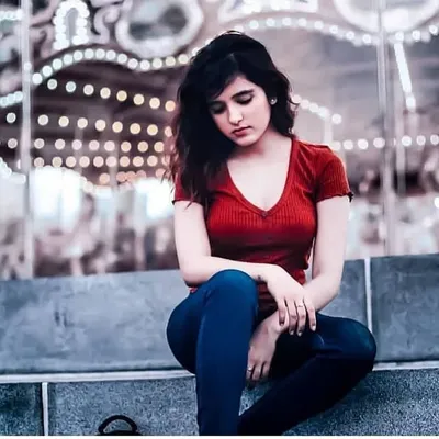 priya singh profile