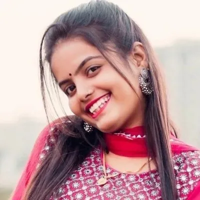 PRIYA ᘜᒍ 18 profile