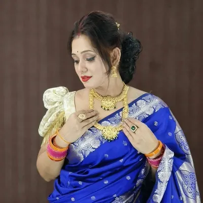 Priya Santoormom profile