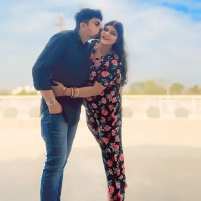 official_priya❤️ profile