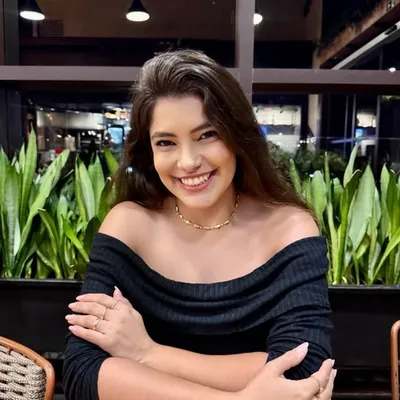 Iana Pavanelli profile