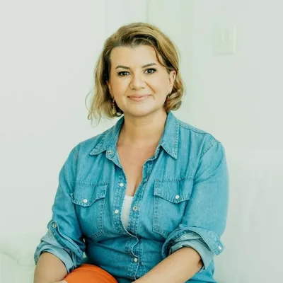 Profa. Lilian Carvalho profile