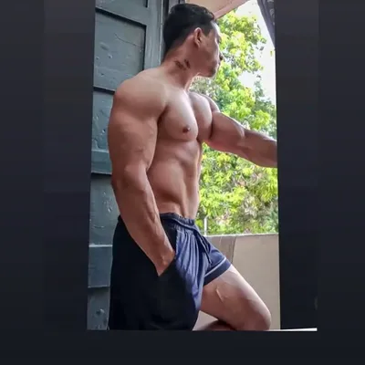 Arjun Malhotra33⤴️ profile
