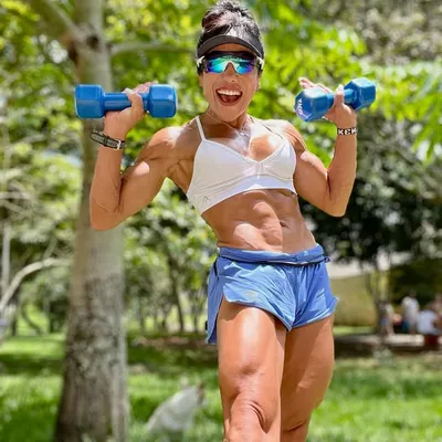 Laura Amato profile