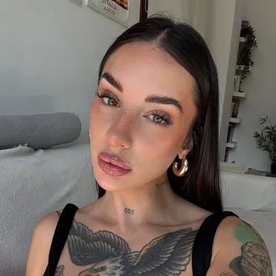 Vega Perez profile