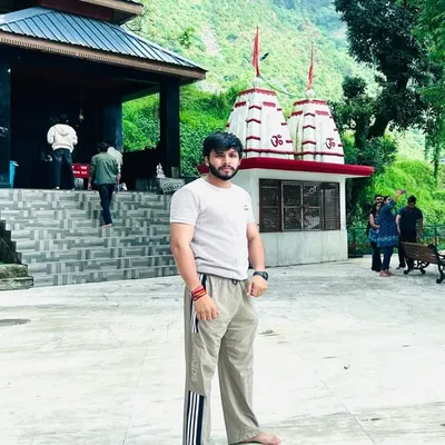 Akash Kaushik profile