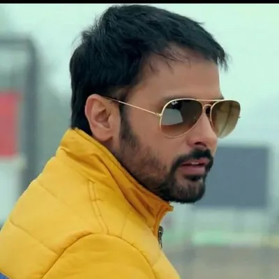 Romantic punjabi 🥰 profile