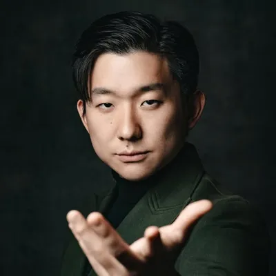 Pyong Lee (조영래) profile