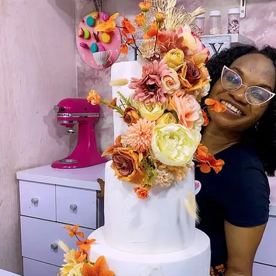 Oluwaseun Gift Osiomwan | Super cake artist in Lagos profile