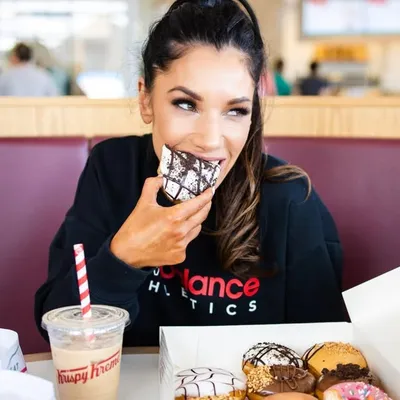 Queen Of Cheat Meals | Sarah profile