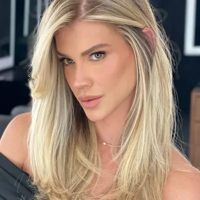 Brenda Queiroz profile