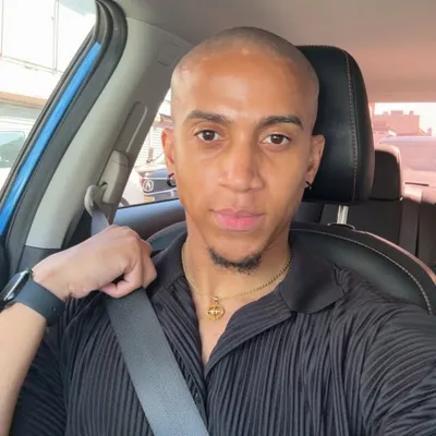 Quennell Mitchell profile