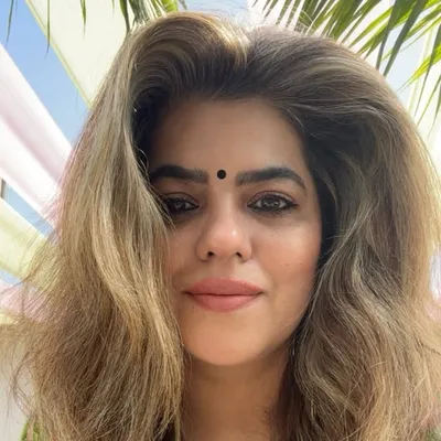 Mandy Dodeja profile