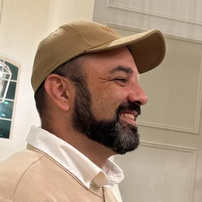 Rodrigo Leal profile