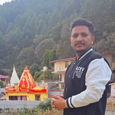 'रा' रविराजसिह चुडासमा profile