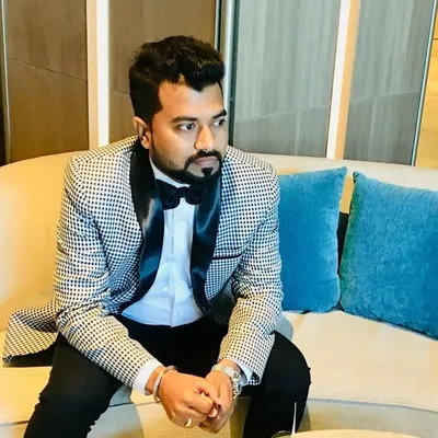 Raakeshh Siingh | BUSINESSMAN profile