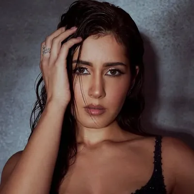Rashi Khanna profile