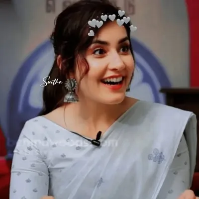 Raashii khanna🤍 profile