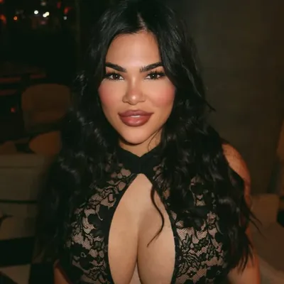 Rachael Ostovich profile