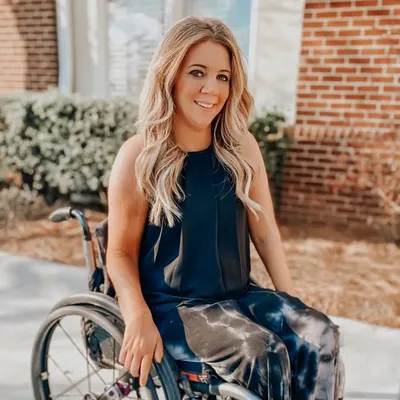 Rachelle Chapman | Blogger| profile