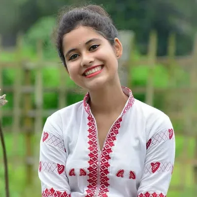 radhika patil profile