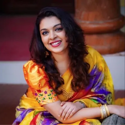 Radhika Official ๐ง๐ปโโ๏ธ profile
