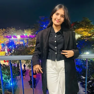 RADHIKA🧡🤍💚 profile