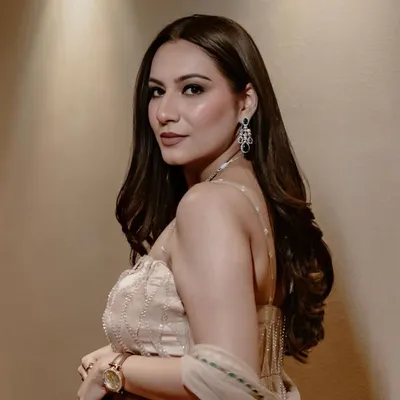 RADHIKA SINDHWANI II BRIDAL MAKEUP ARTIST profile