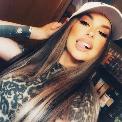 ..♥ D E S A R A E ♥.. profile