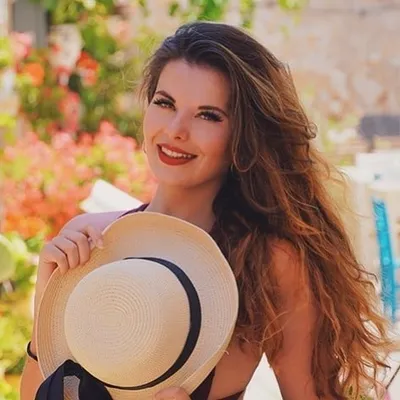 Liz Nemesi Biella profile
