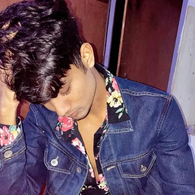 RaGhav ๐ profile