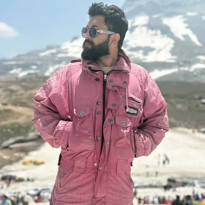 Officialdjderrick profile