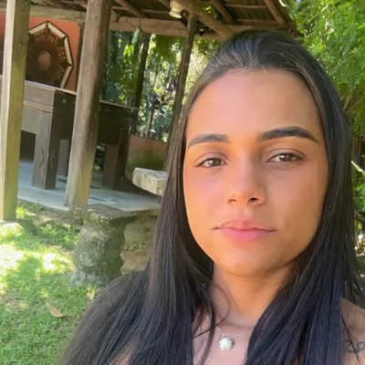 Raiana Pires profile