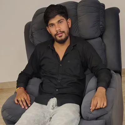 RAJ_BUNDELA_🇮🇳 profile