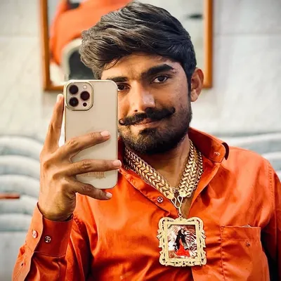 RAjA GAdhAvi (ચારણ) ❤ profile